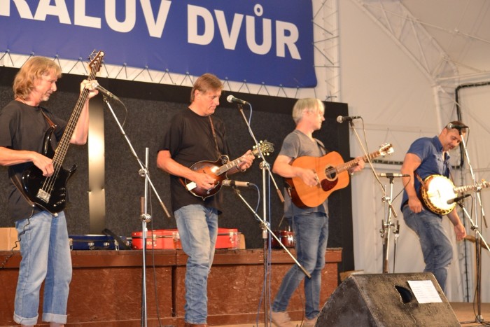 zavřít