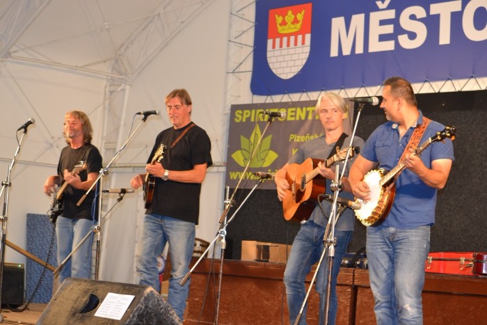 zavřít